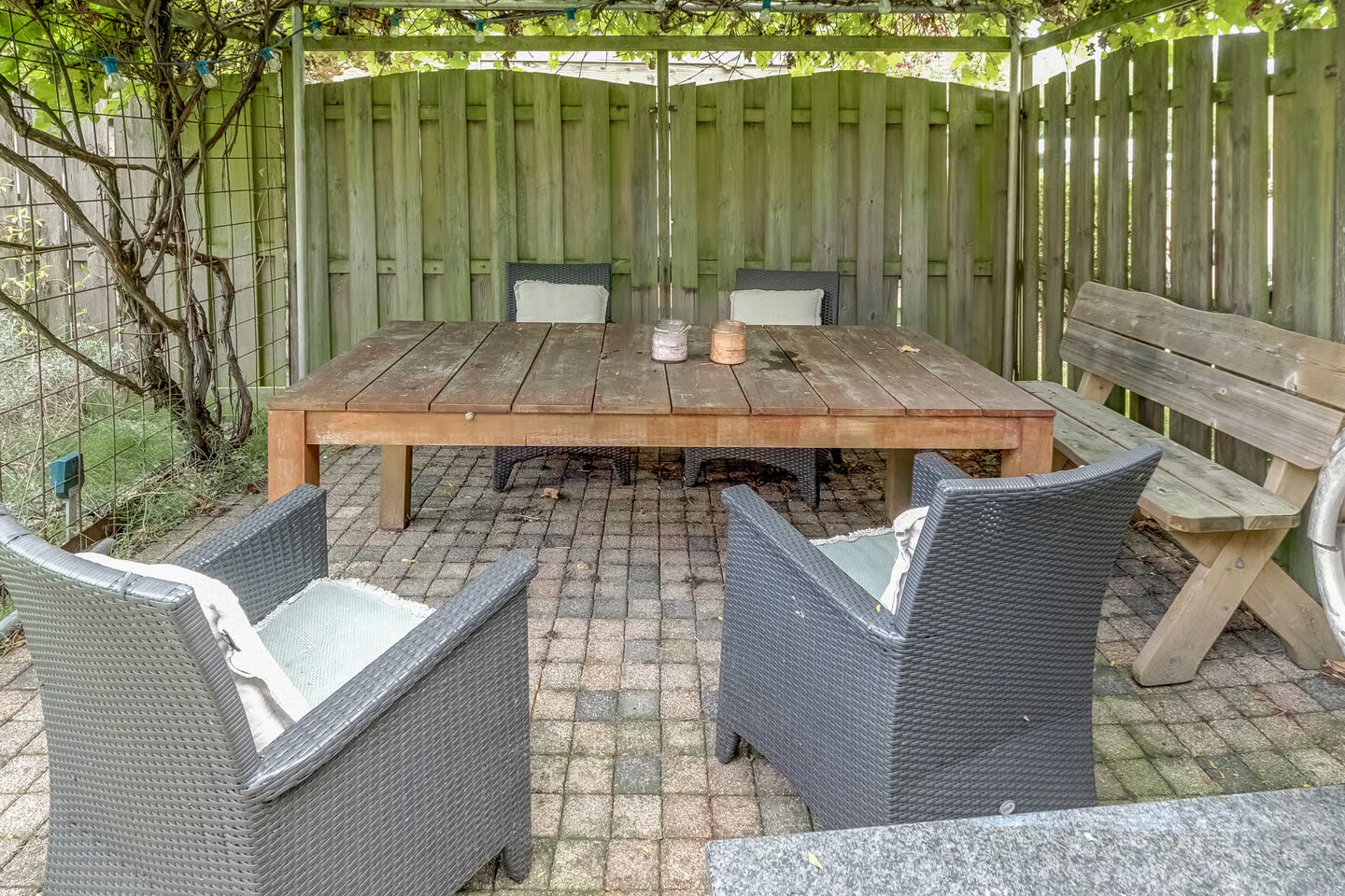 Hoekwoning te koop: Robert Stolzhof 95, Hoorn