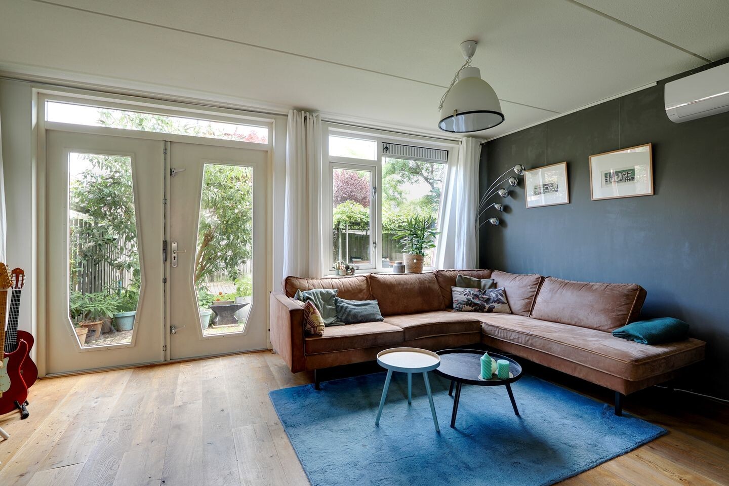Hoekwoning te koop: Robert Stolzhof 95, Hoorn