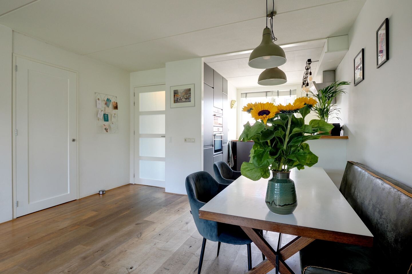 Hoekwoning te koop: Robert Stolzhof 95, Hoorn