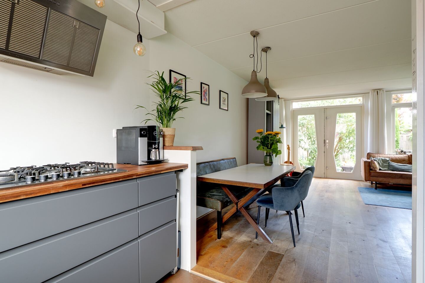 Hoekwoning te koop: Robert Stolzhof 95, Hoorn