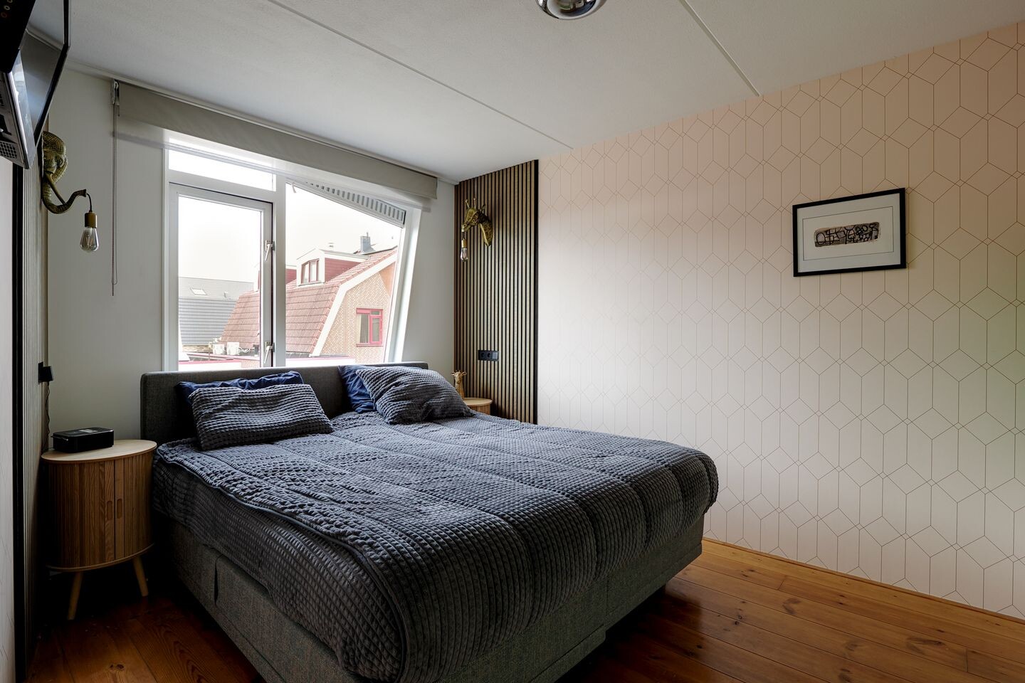 Hoekwoning te koop: Robert Stolzhof 95, Hoorn
