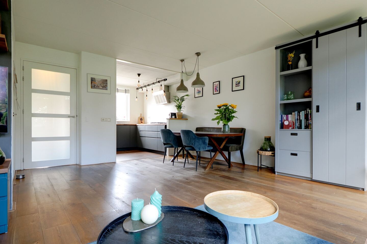 Hoekwoning te koop: Robert Stolzhof 95, Hoorn