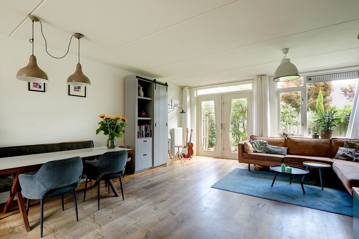 Hoekwoning te koop: Robert Stolzhof 95, Hoorn