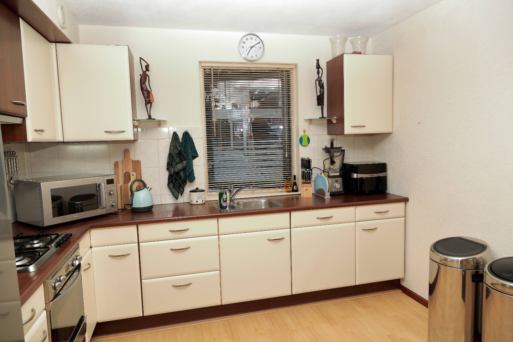Tussenwoning te koop: Bazillehof 56, Hoorn