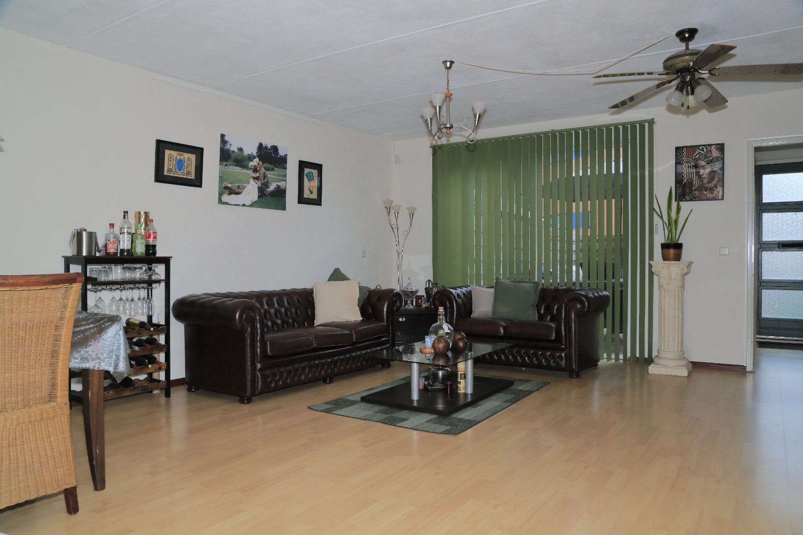 Tussenwoning te koop: Bazillehof 56, Hoorn