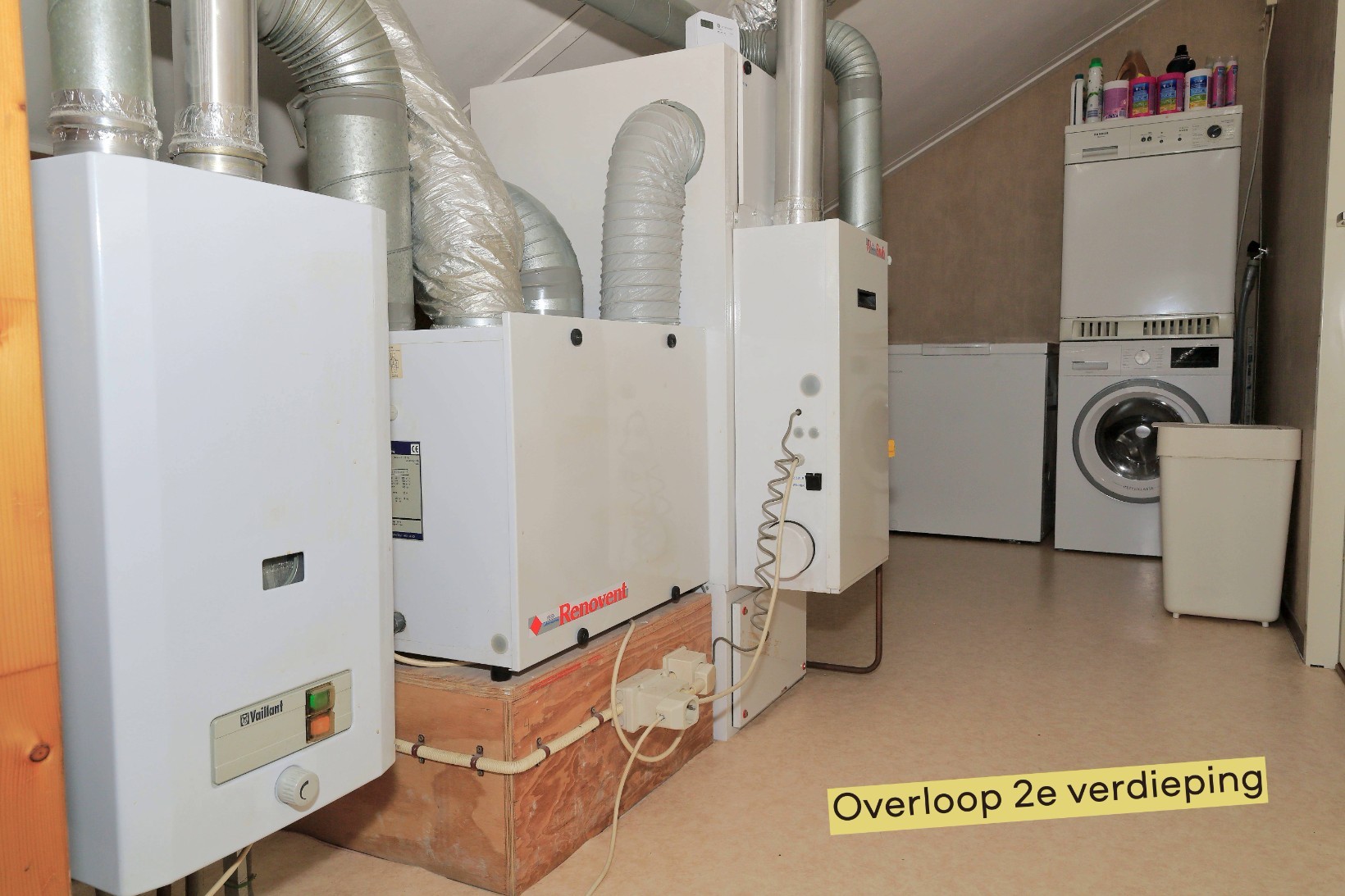 Tussenwoning te koop: Bazillehof 56, Hoorn