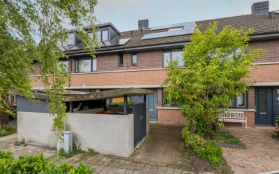 John Raedeckerhof 7