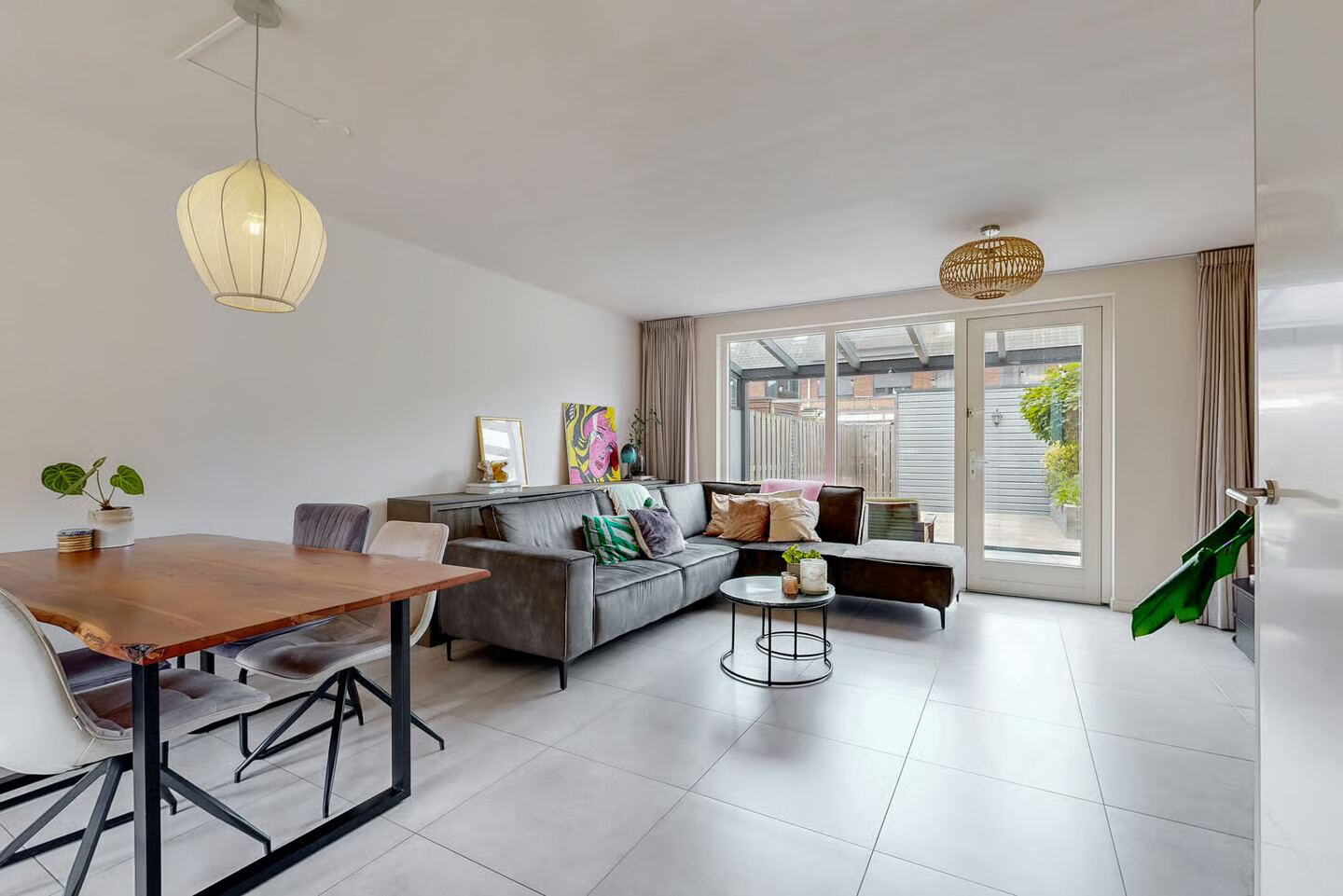 Tussenwoning te koop: John Raedeckerhof 86, Hoorn