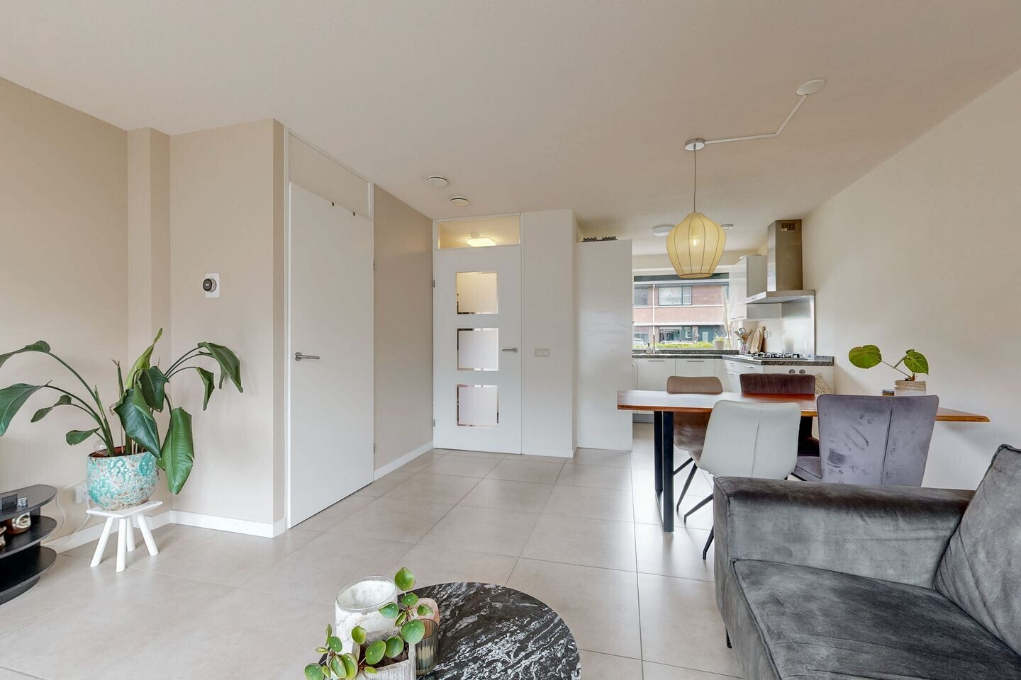 Tussenwoning te koop: John Raedeckerhof 86, Hoorn