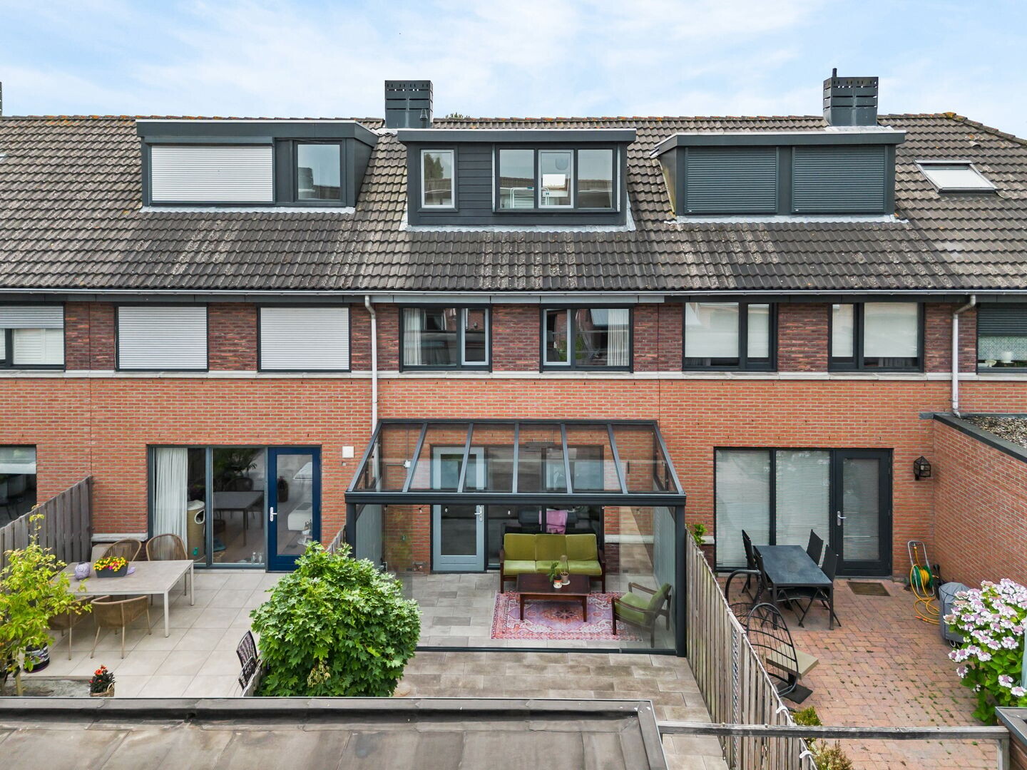 Tussenwoning te koop: John Raedeckerhof 86, Hoorn