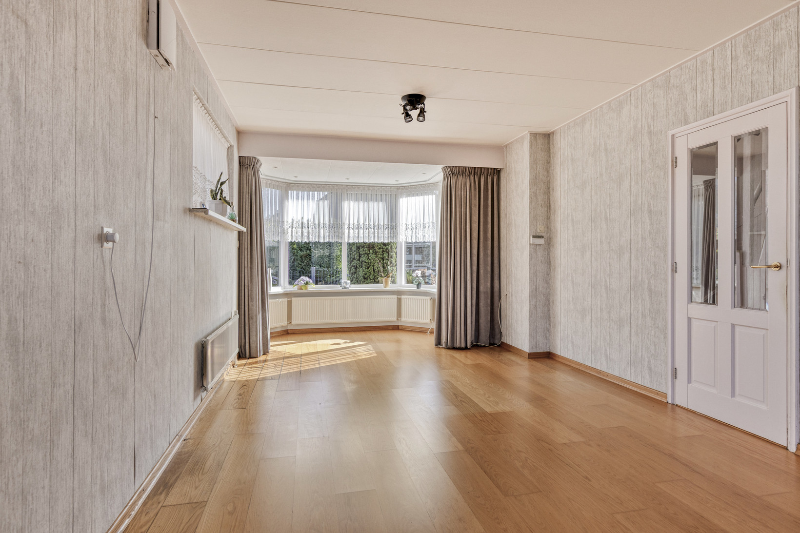 Twee-onder-één-kap te koop: Bernhardstraat 23, Avenhorn