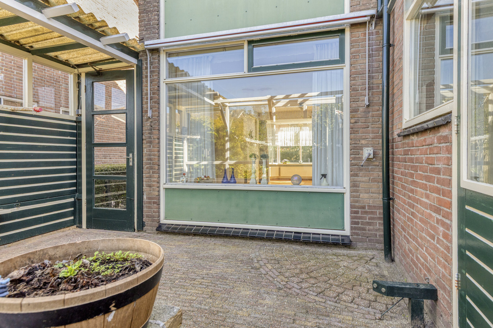 Twee-onder-één-kap te koop: Bernhardstraat 23, Avenhorn