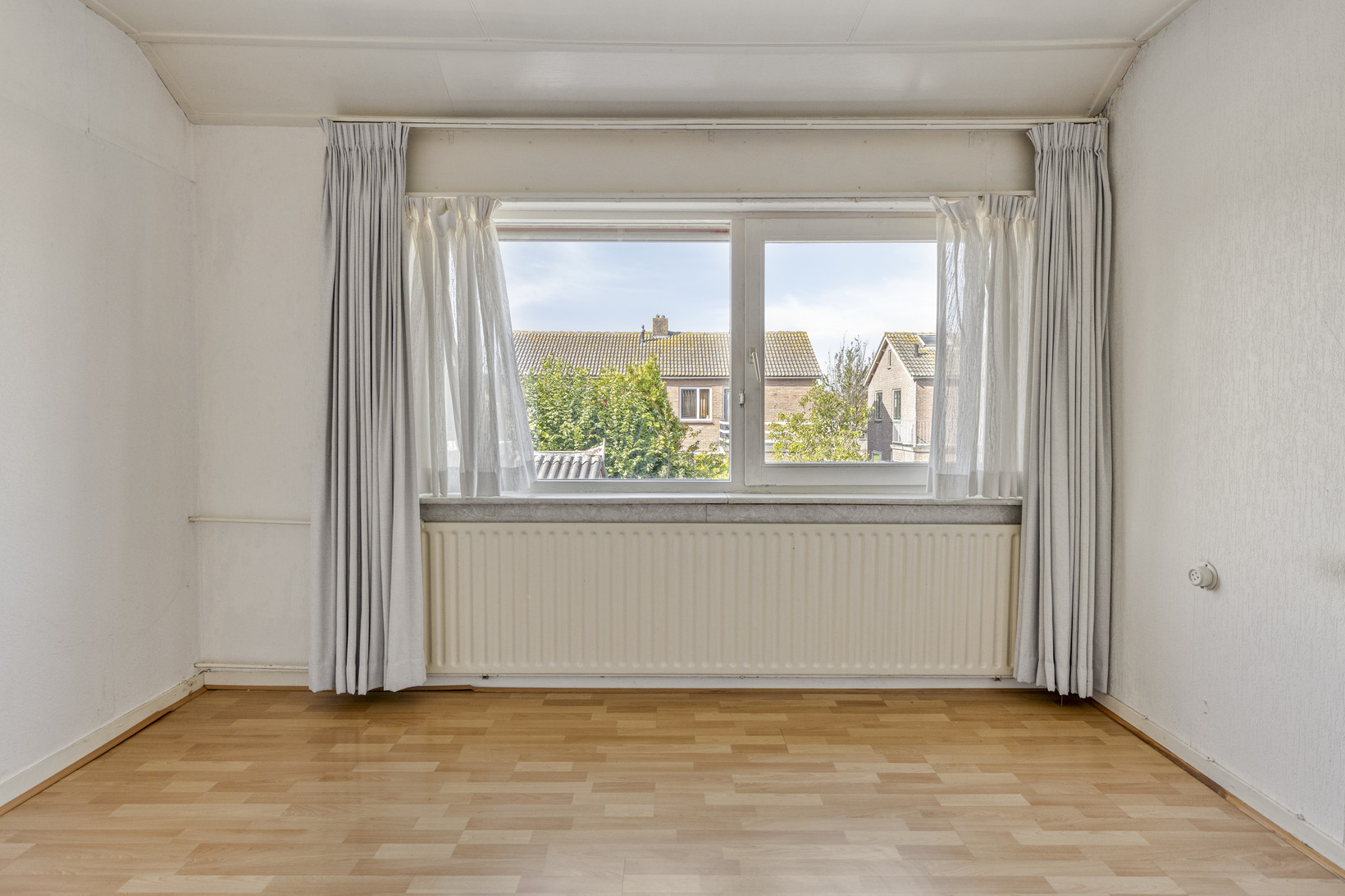 Twee-onder-één-kap te koop: Bernhardstraat 23, Avenhorn