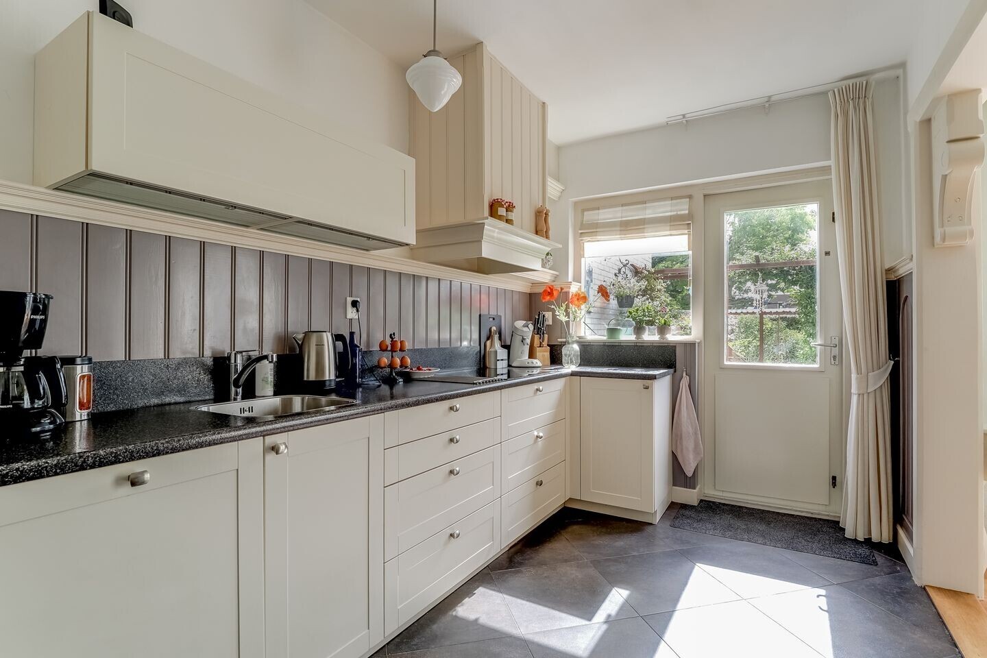 Tussenwoning te koop: Pieter Koppesstraat 22, Spierdijk