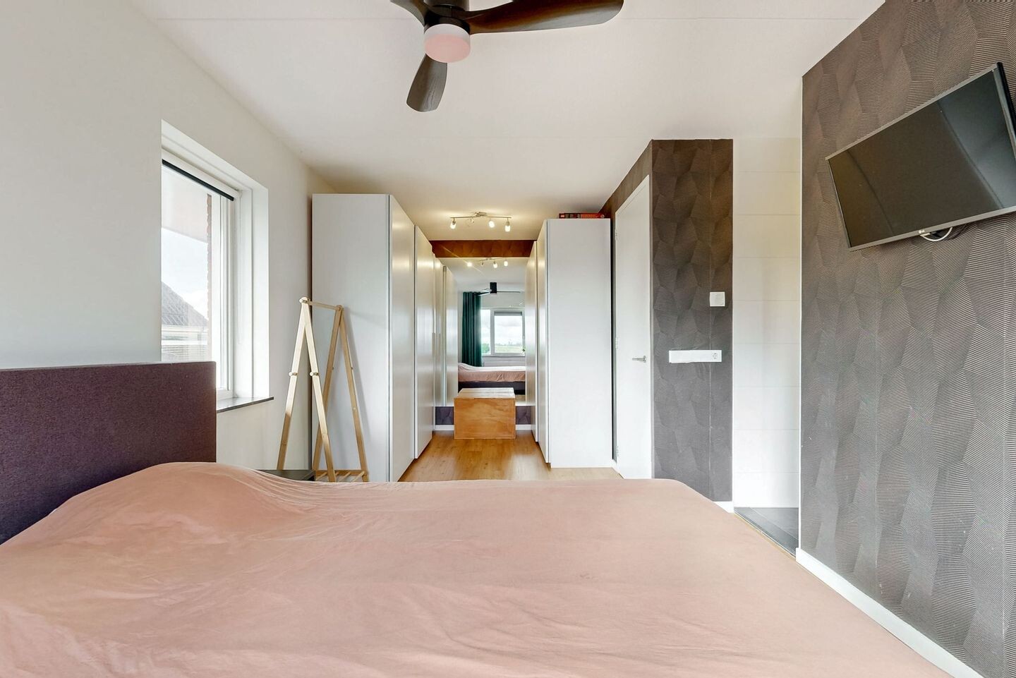 Vrijstaande woning te koop: Kerkebuurt 187, Berkhout