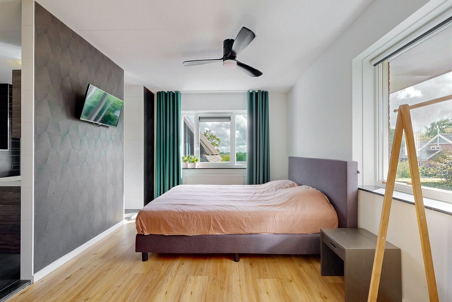 Vrijstaande woning te koop: Kerkebuurt 187, Berkhout