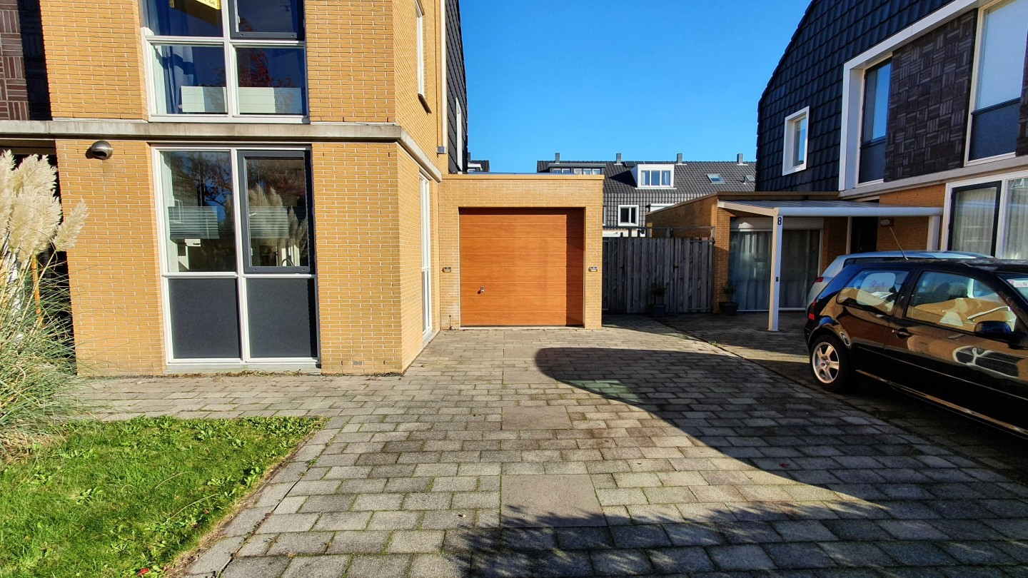 Twee-onder-één-kap te huur: Raaigras 10, De Goorn