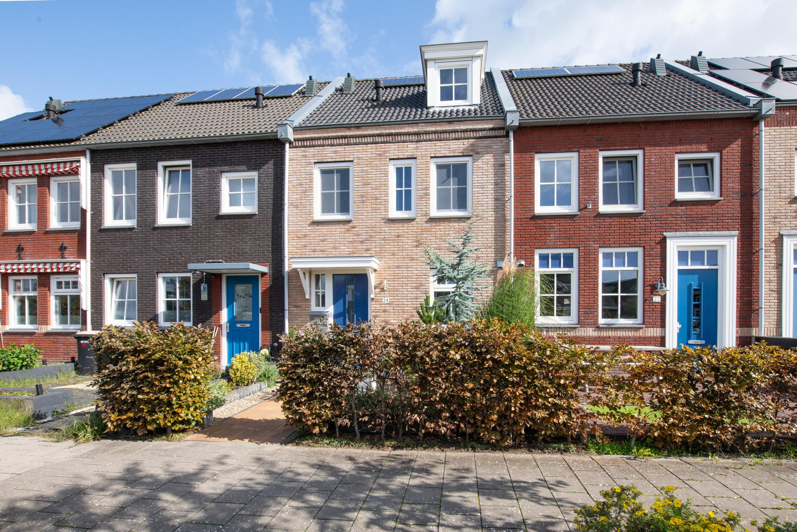 Tussenwoning te koop: Oprijlaan 24, De Goorn