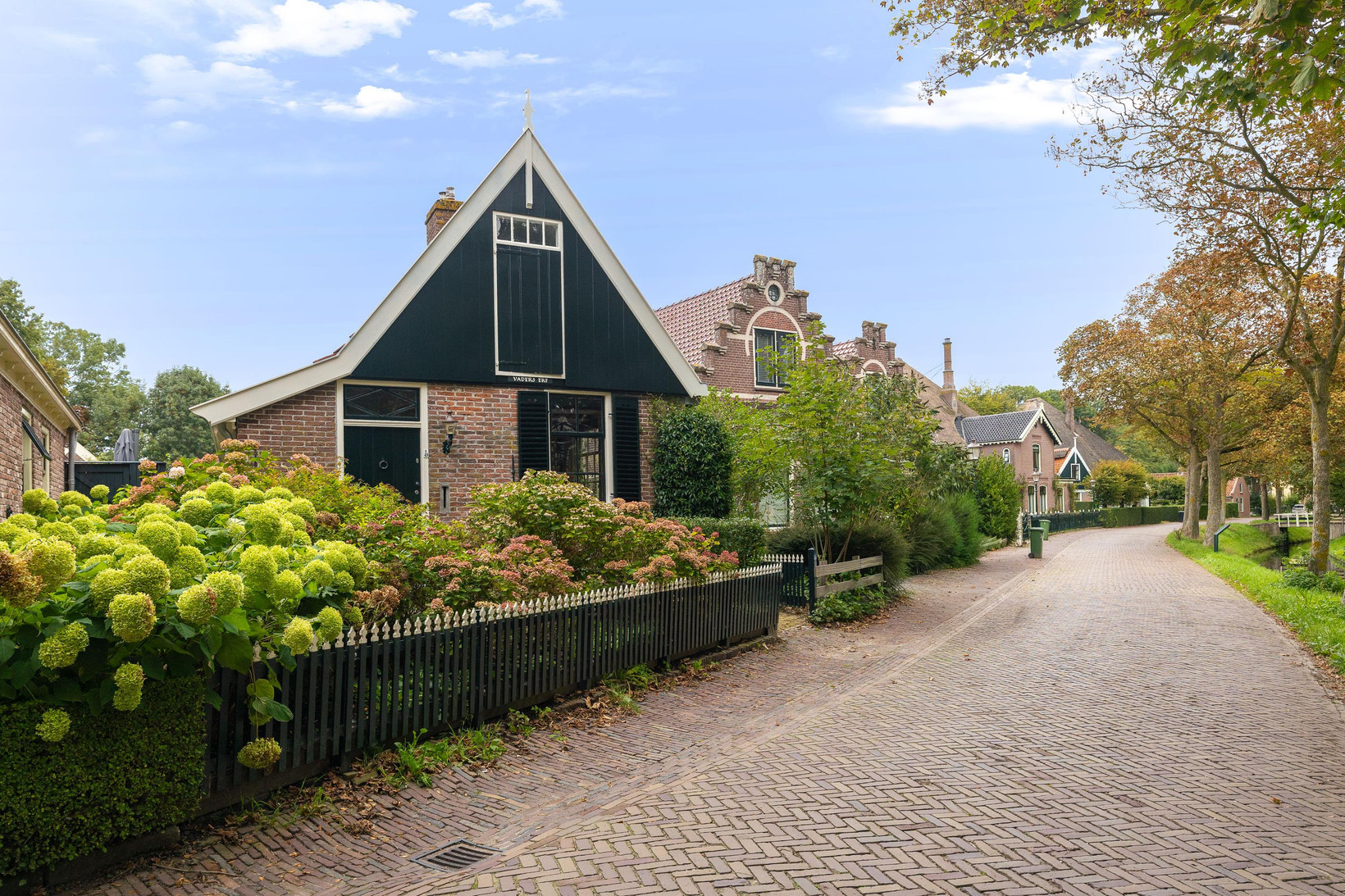 Vrijstaande woning te koop: Dorpsweg 49, Twisk