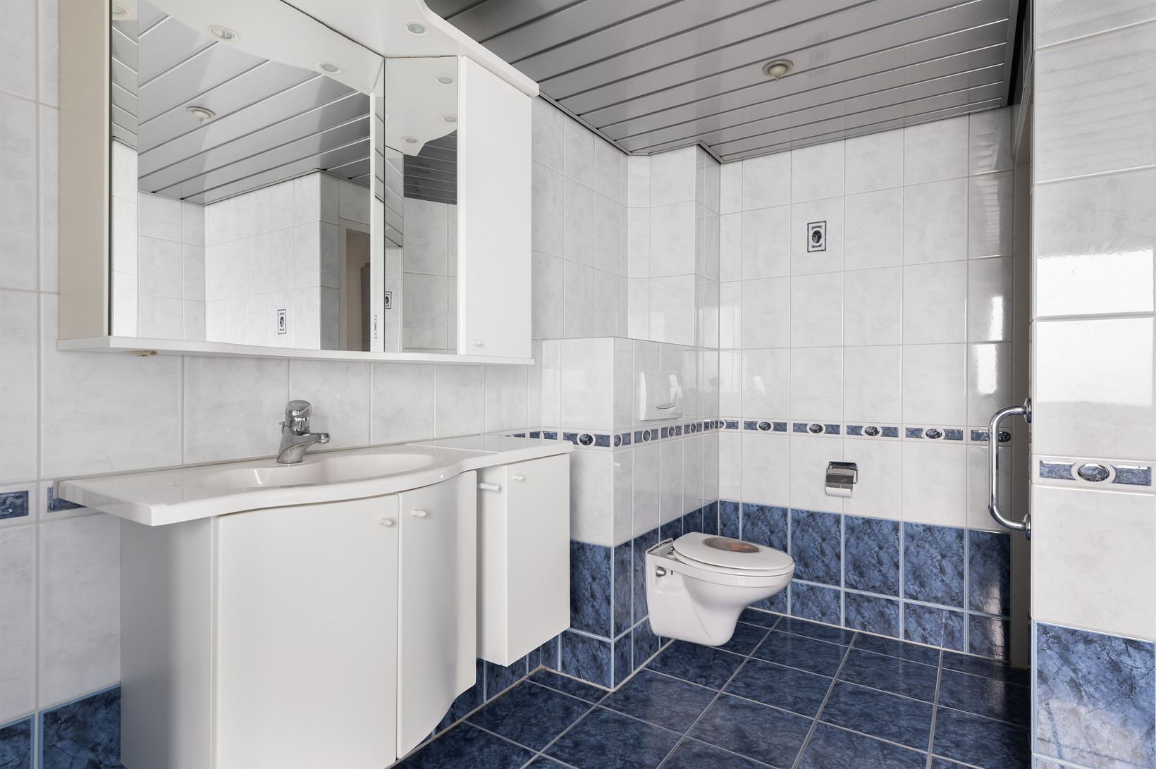 Tussenwoning te koop: Pieter Wariuslaan 28, Midwoud