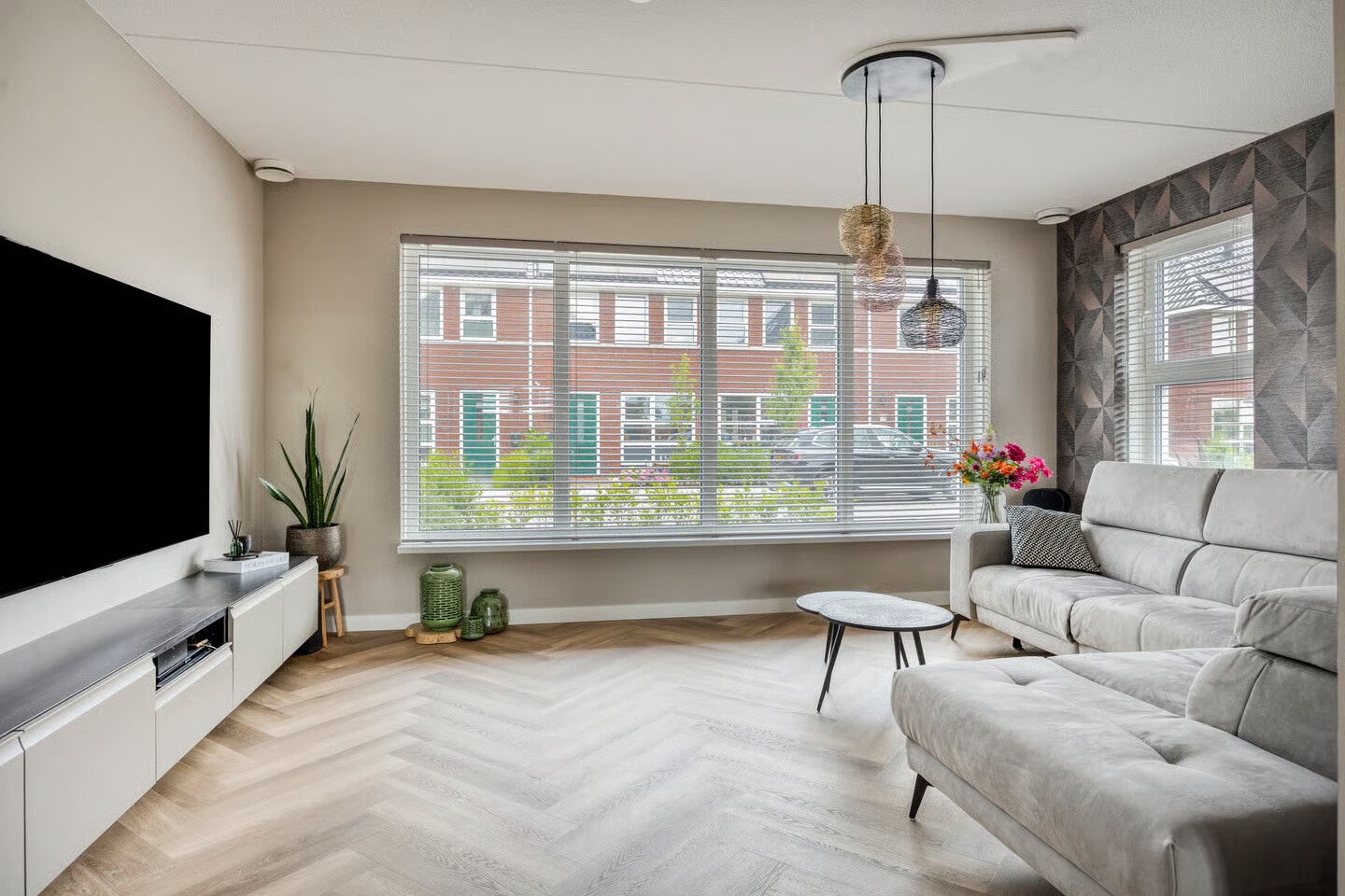 Twee-onder-één-kap te koop: De Weide 27, Zwaagdijk-Oost