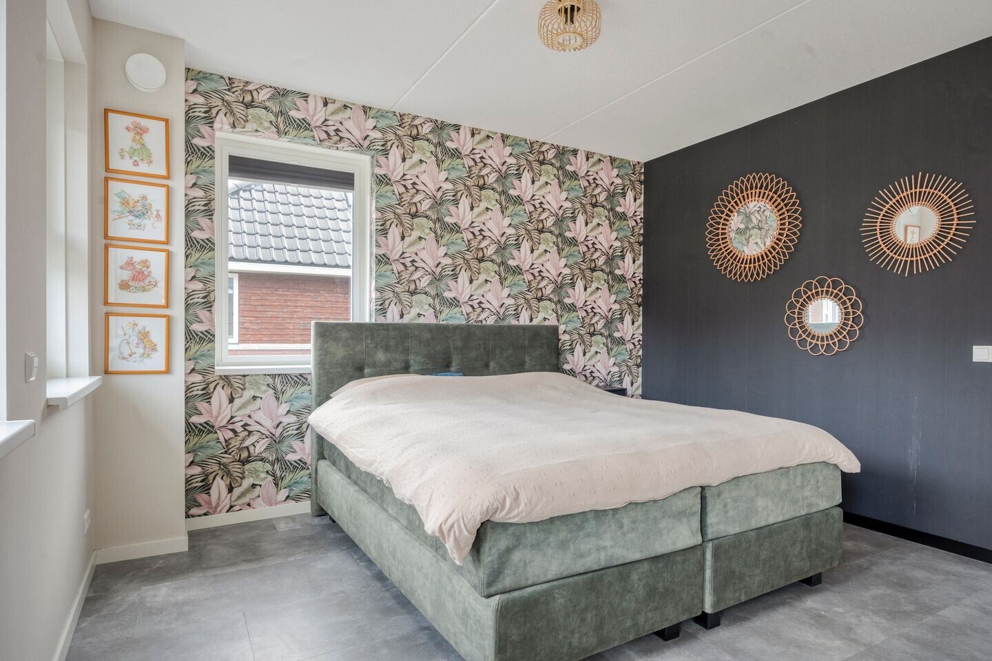 Twee-onder-één-kap te koop: De Weide 27, Zwaagdijk-Oost