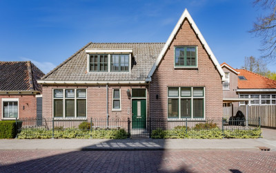 Raadhuisstraat 16