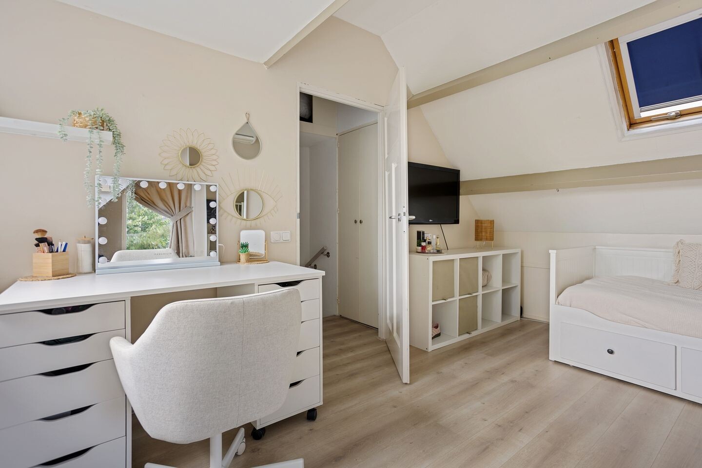 Hoekwoning te koop: Hoogewoud 29, Zwaag
