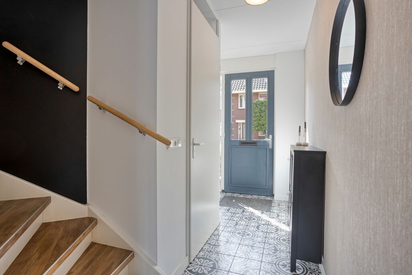 Tussenwoning te koop: Lage Hoek 134, Zwaag