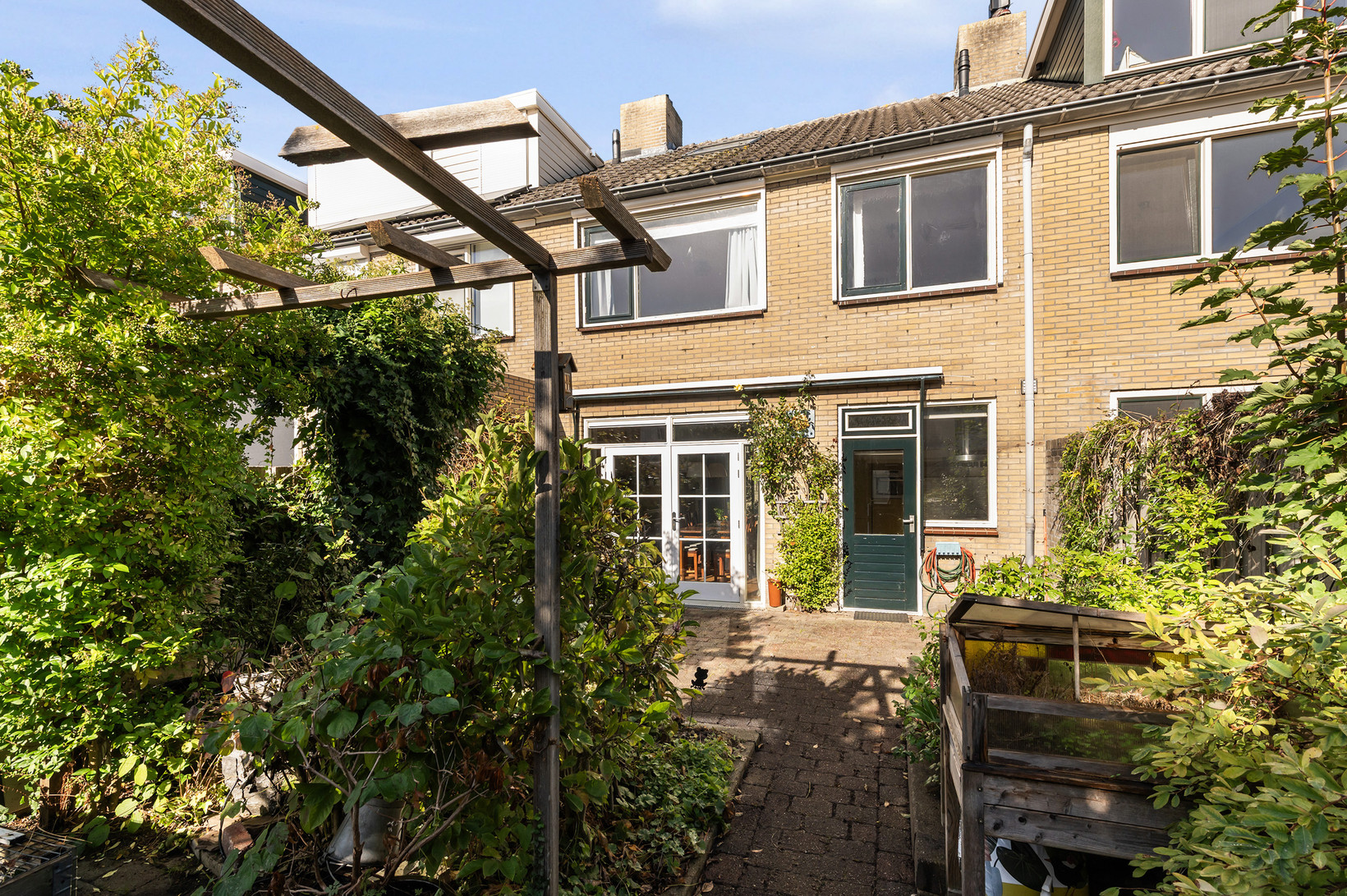 Tussenwoning te koop: Peregaard 3, Zwaag
