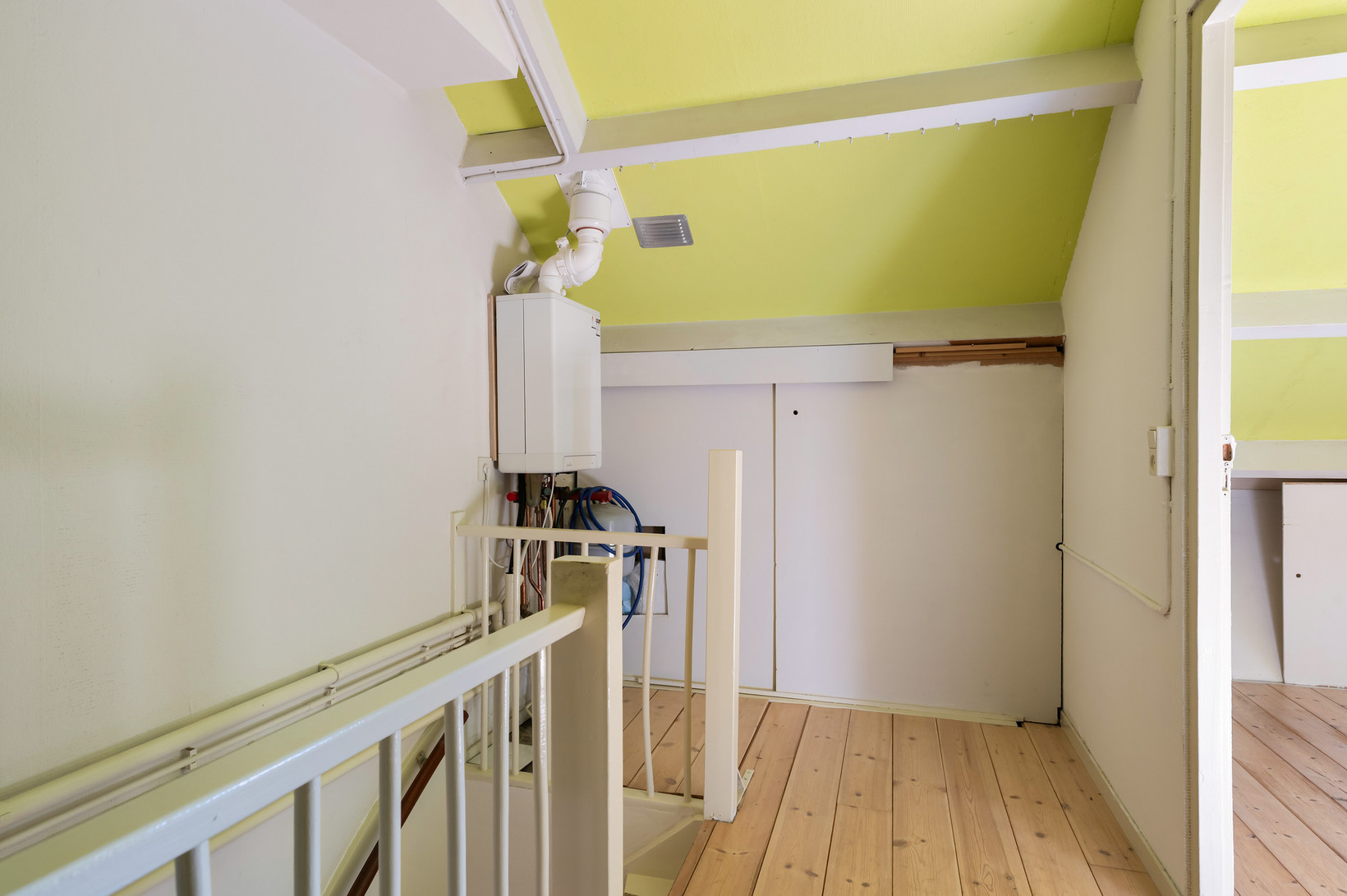 Tussenwoning te koop: Peregaard 3, Zwaag