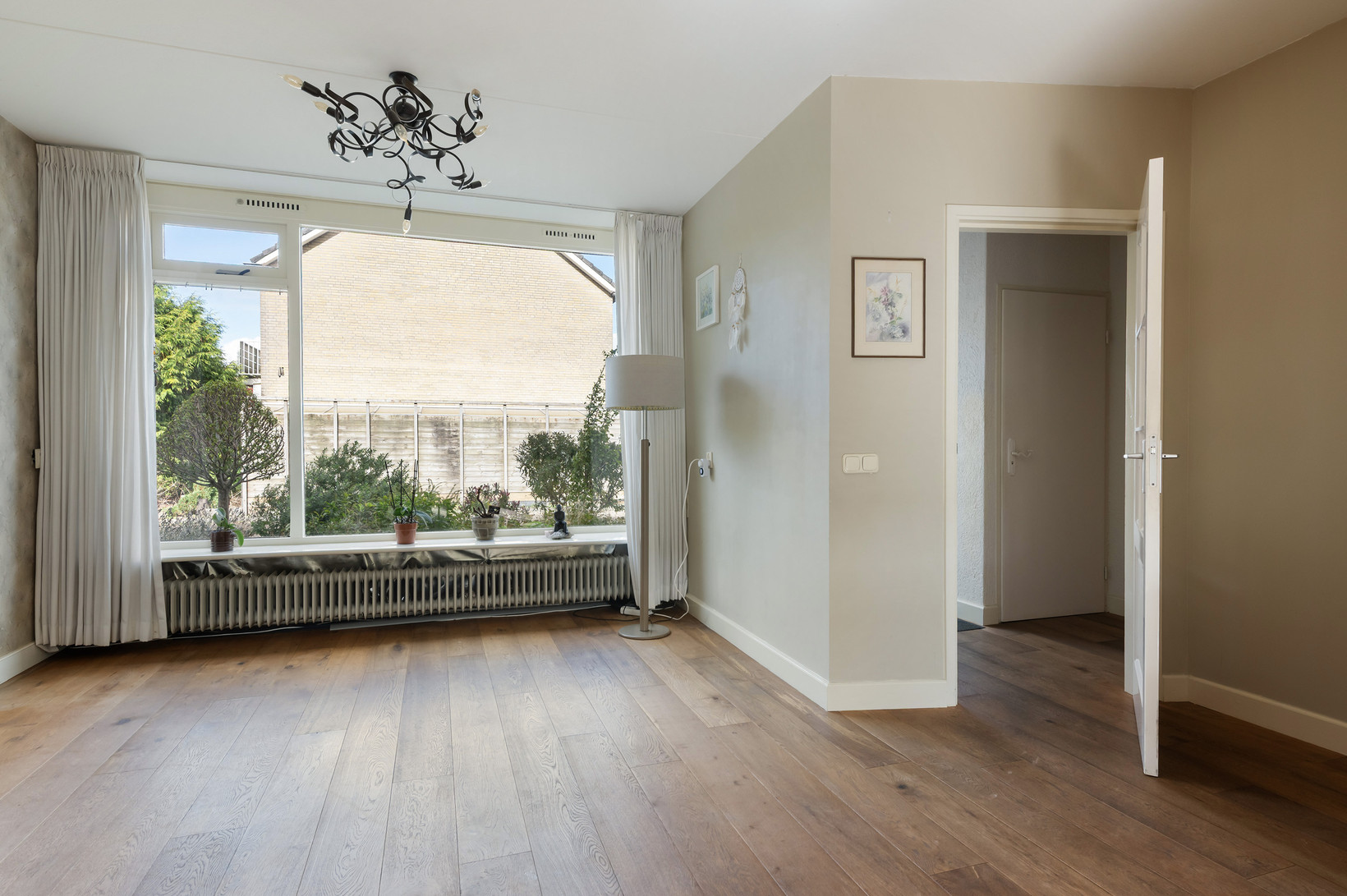 Tussenwoning te koop: Peregaard 3, Zwaag