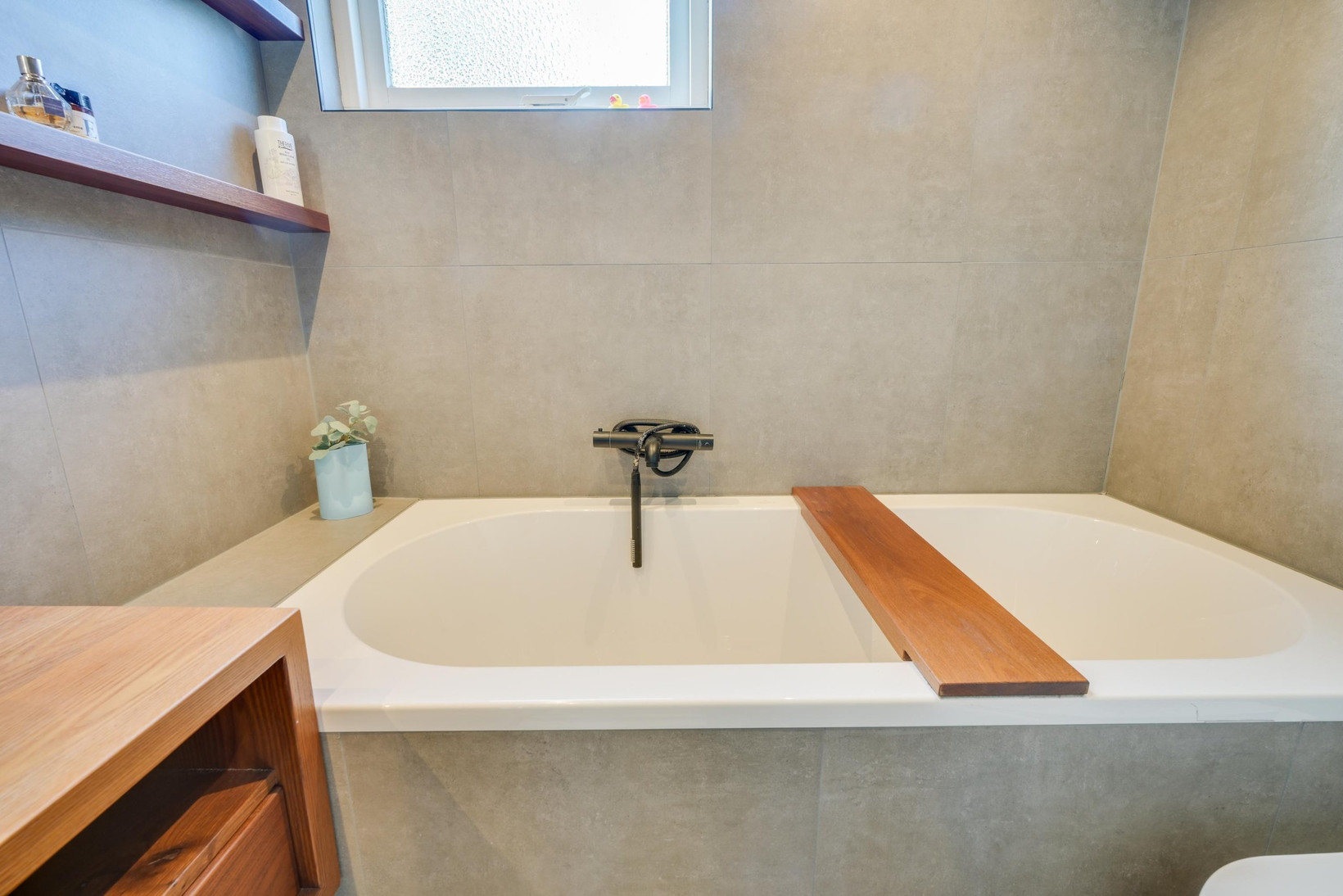 Tussenwoning te koop: Hoefijzer 92, Zwaag