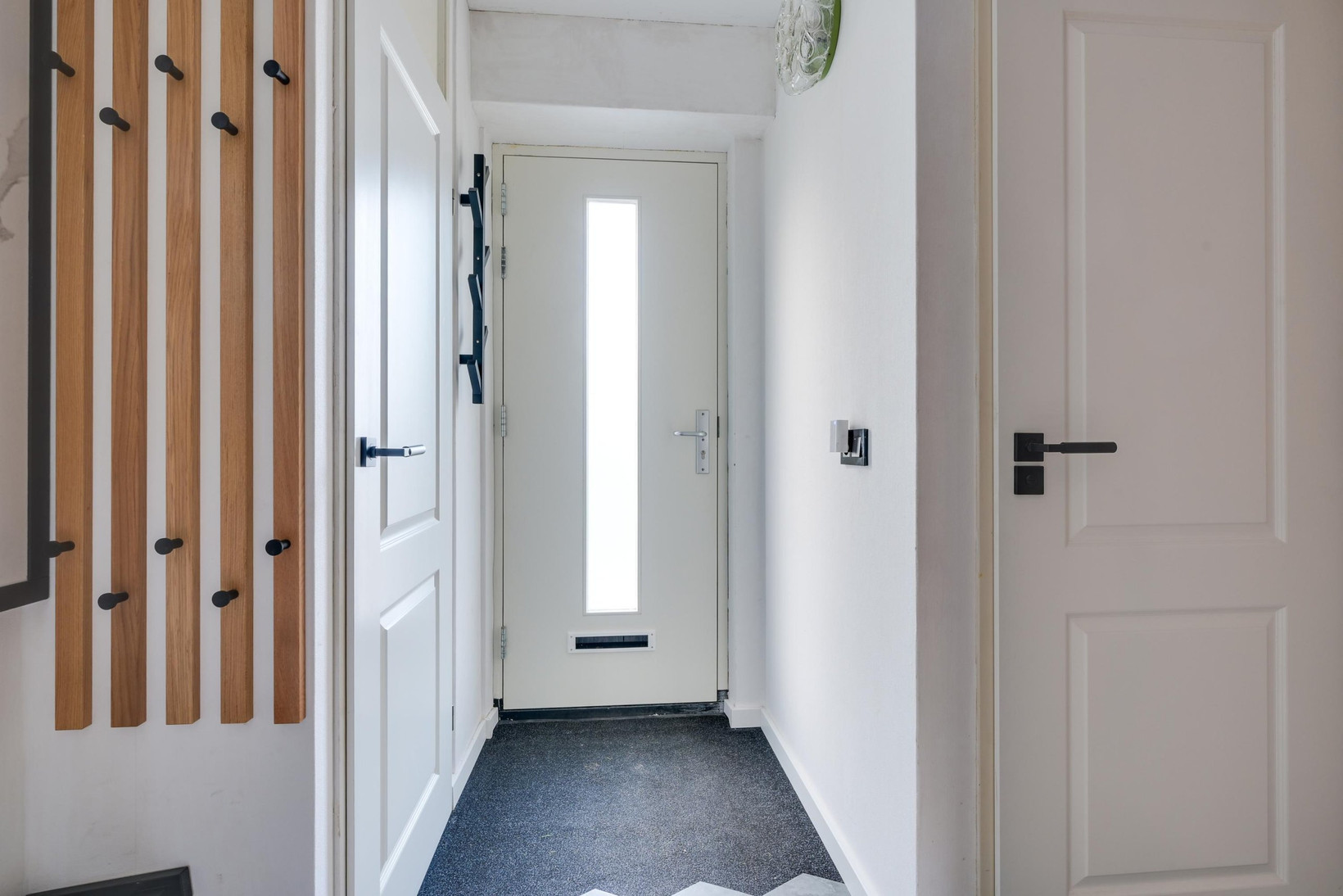 Tussenwoning te koop: Hoefijzer 92, Zwaag
