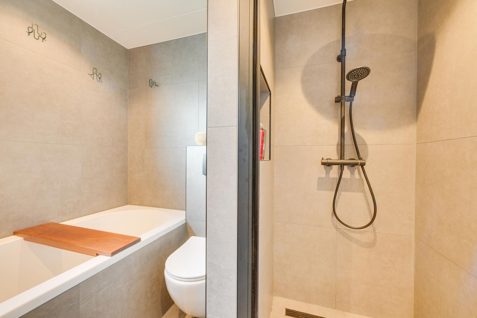 Tussenwoning te koop: Hoefijzer 92, Zwaag