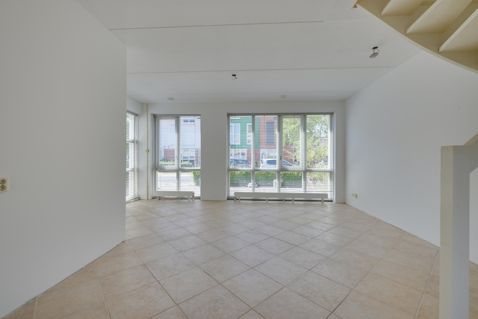Tussenwoning te koop: Vredemaker 9, Zwaag