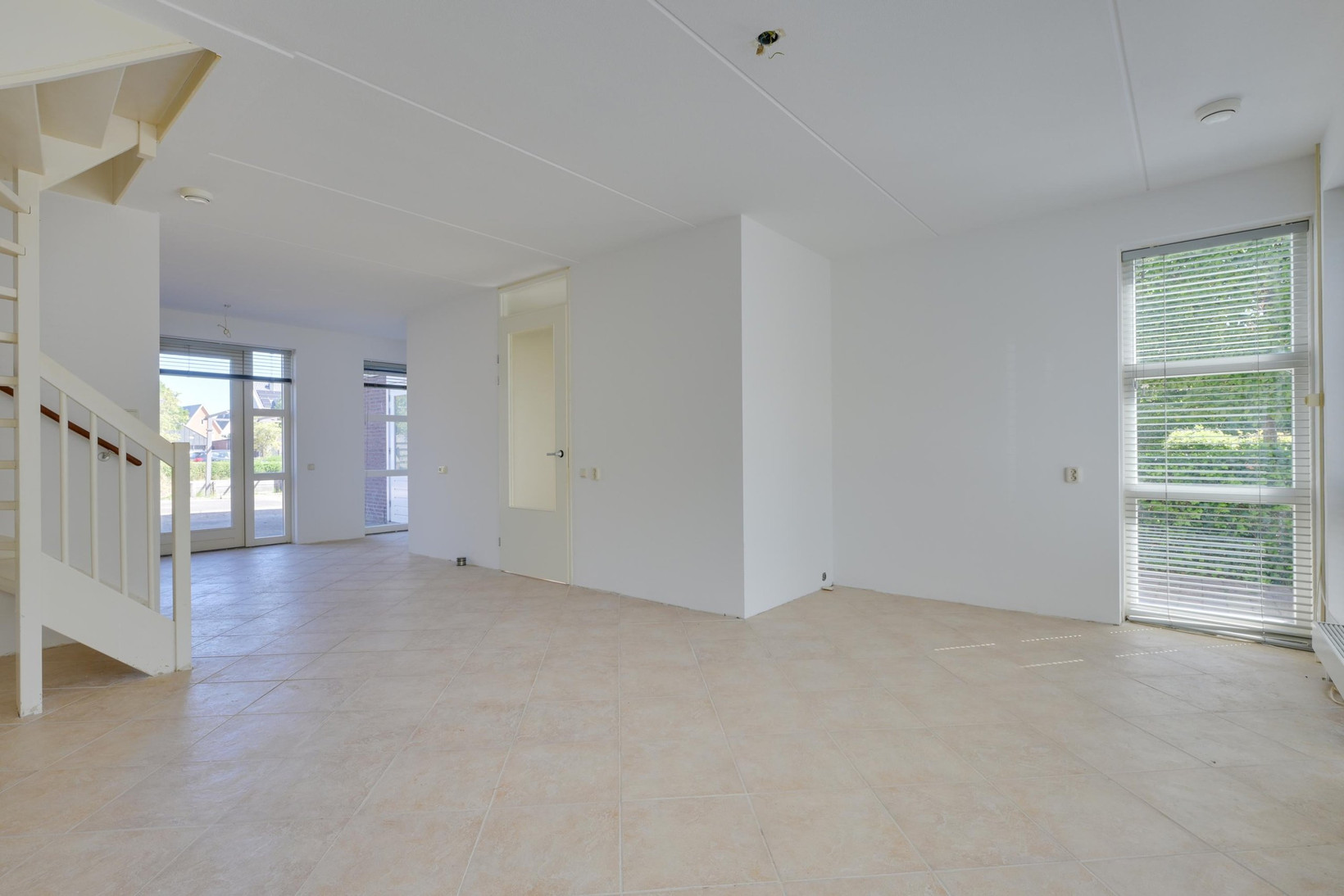 Tussenwoning te koop: Vredemaker 9, Zwaag