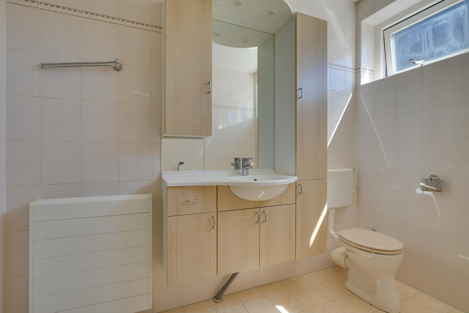 Tussenwoning te koop: Vredemaker 9, Zwaag