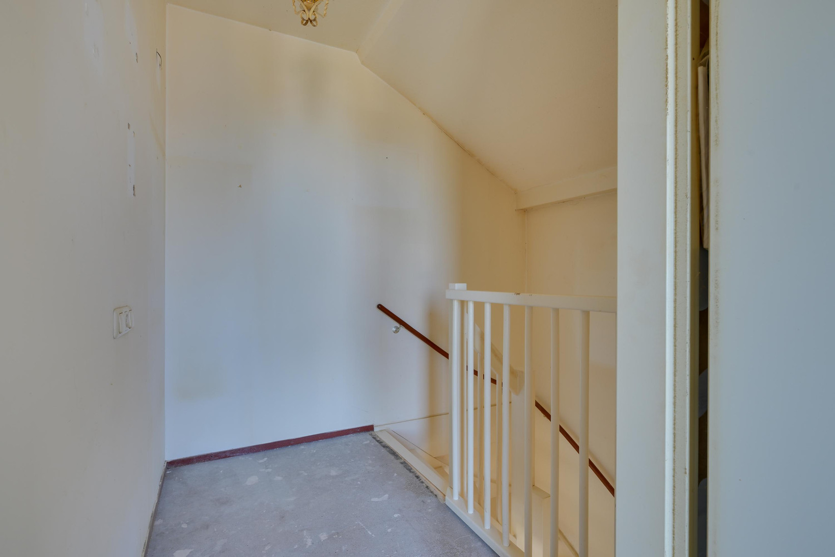 Tussenwoning te koop: Vredemaker 9, Zwaag