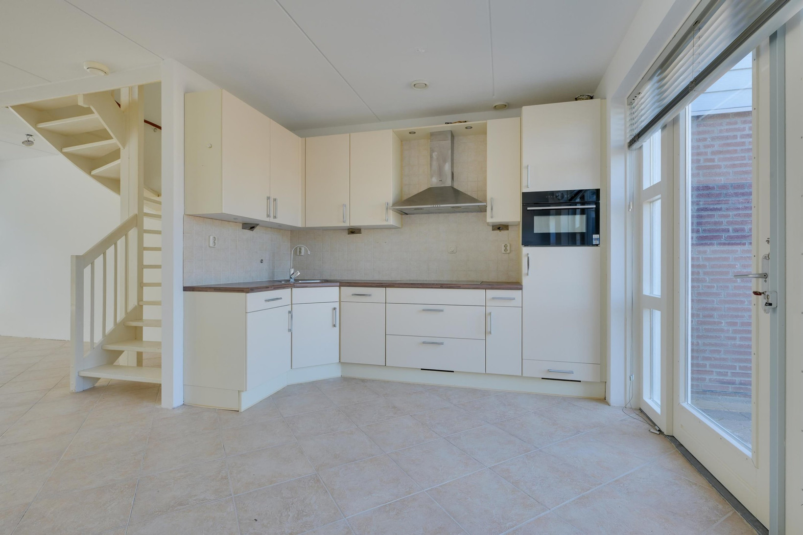 Tussenwoning te koop: Vredemaker 9, Zwaag