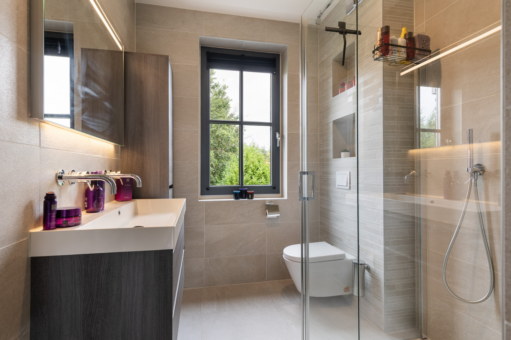 Hoekwoning te koop: Beeldsnijderpad 5, Zwaag