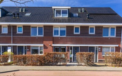 Albert van Damstraat 16