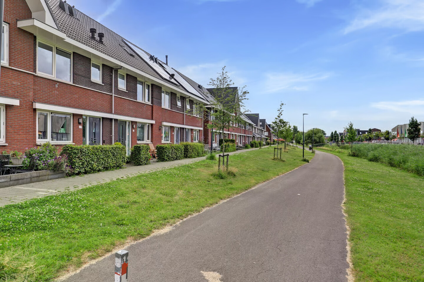 Tussenwoning te koop: P. van der Meerschstraat 27, Zwaag