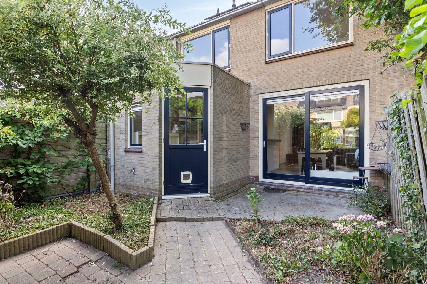 Tussenwoning te koop: Raiffeisenlaan 20, Wervershoof