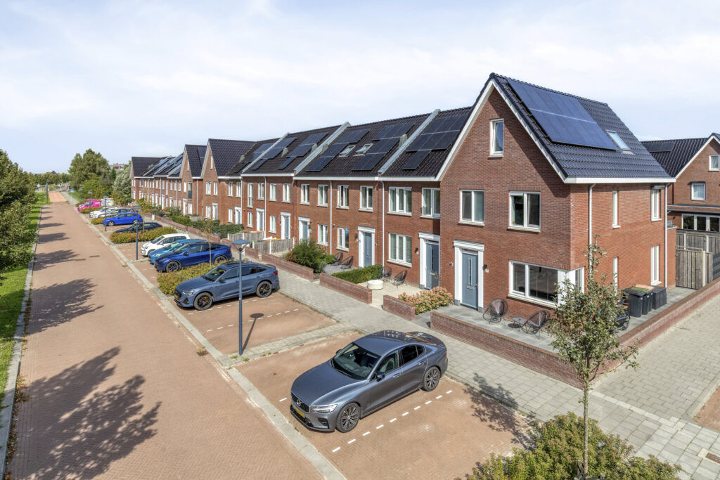 Tussenwoning te koop: Lienweid 16, Blokker