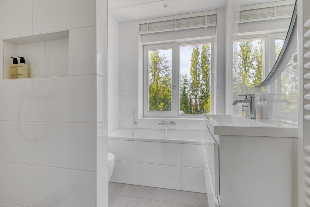 Tussenwoning te koop: Lienweid 16, Blokker