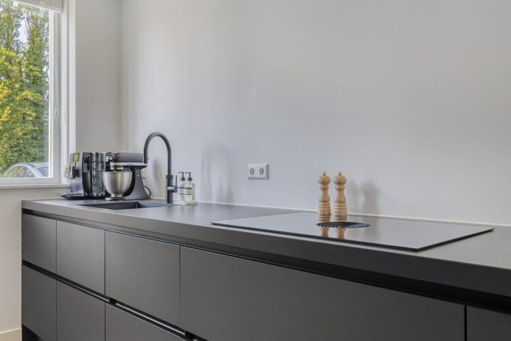 Tussenwoning te koop: Lienweid 16, Blokker
