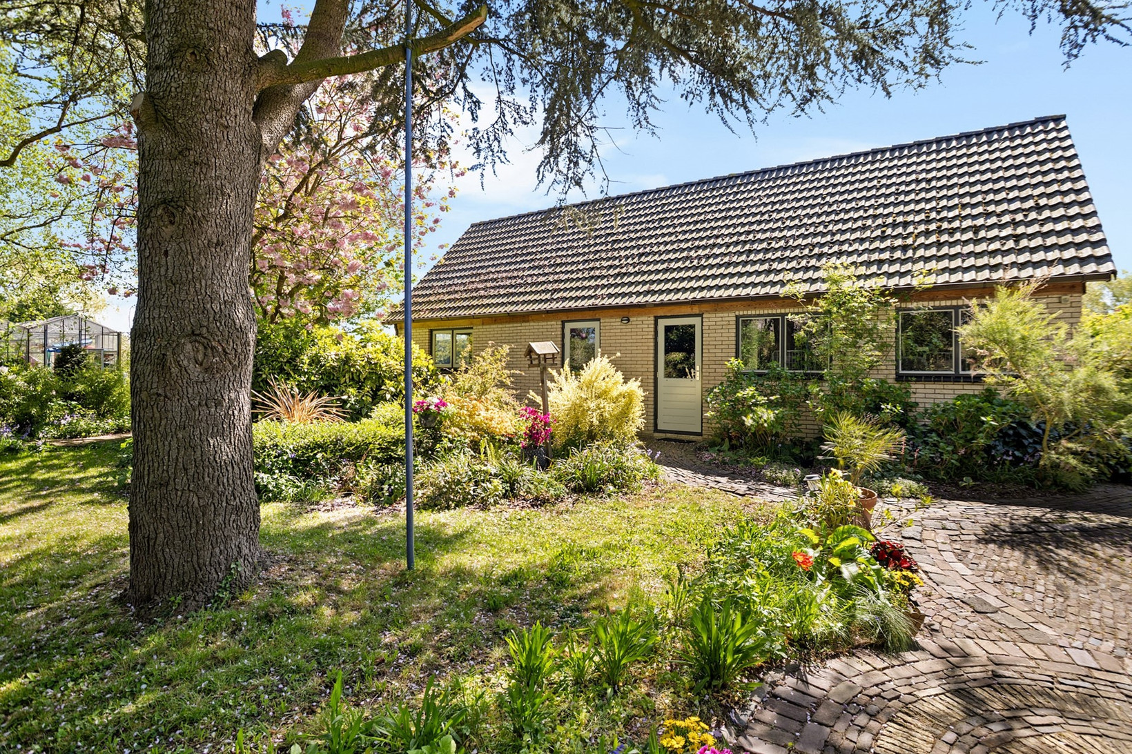 Vrijstaande woning te koop: Dorpsweg 39, Schellinkhout