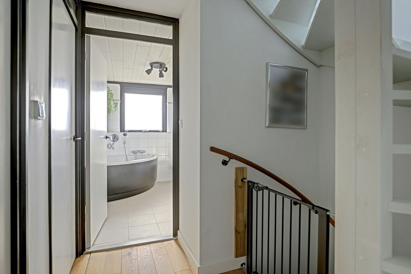 Tussenwoning te koop: Basiusstraat 8, Heerhugowaard