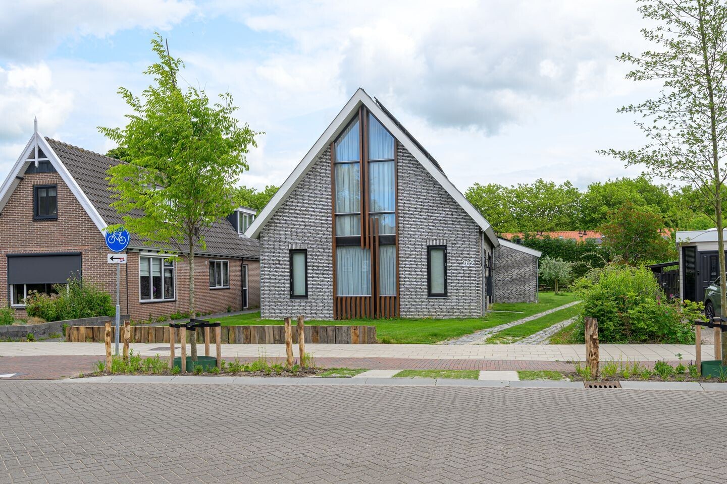 Vrijstaande woning te koop: Middenweg 262, Heerhugowaard